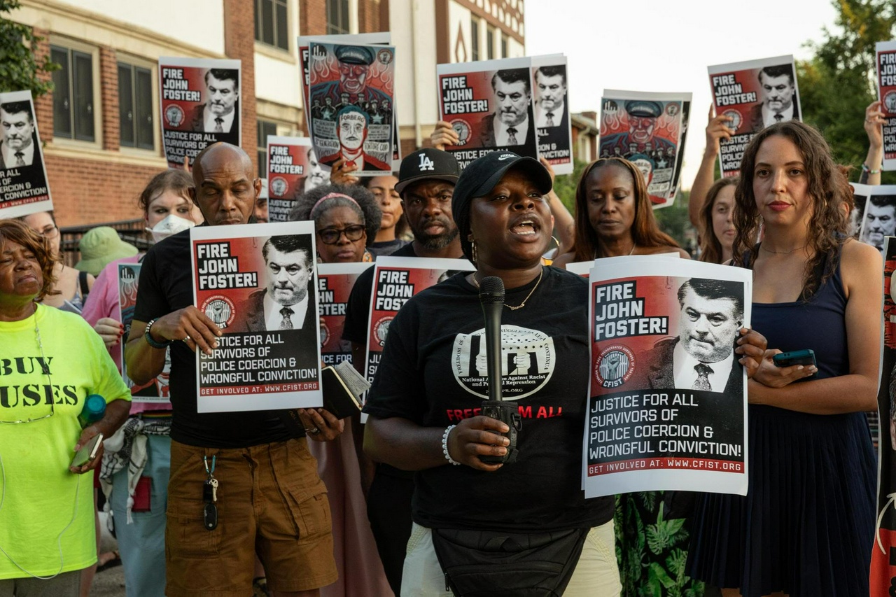 Chicagoans demand vote of no confidence in torture-cop John Foster