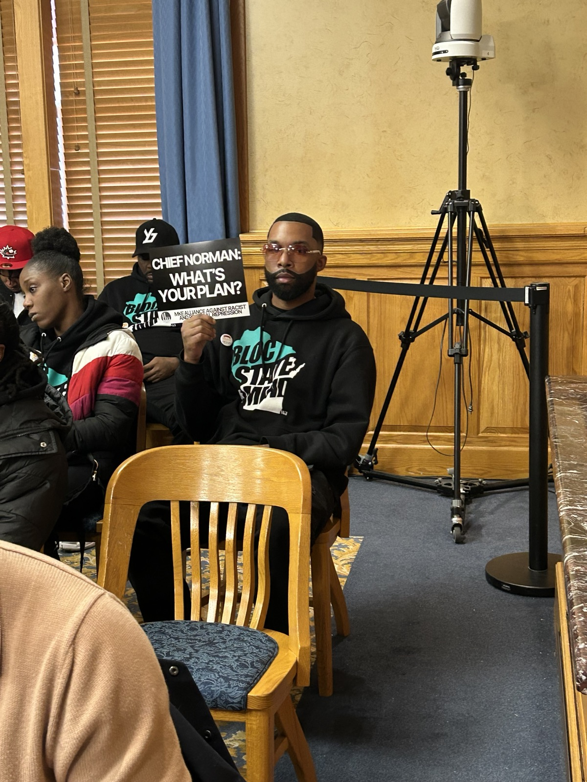 Milwaukee Fire and Police Commission passes resolution to restrict reckless police chases