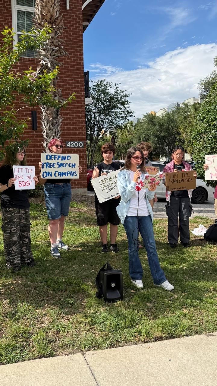 Tampa SDS press conference announces continued legal action in defense of free speech . | Fight Back! News Tampa SDS press conference announces continued legal action in defense of free speech .