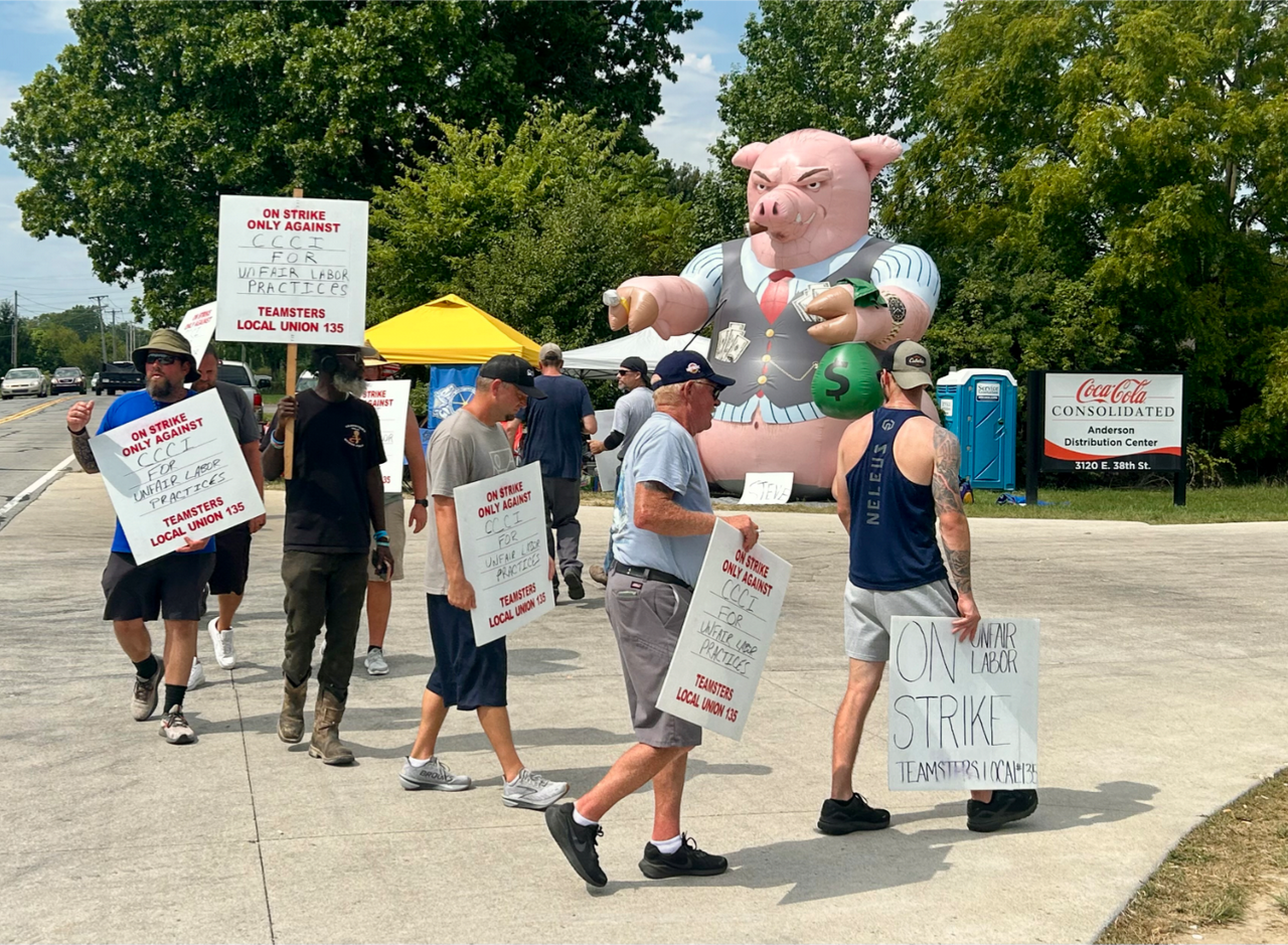 Coke Consolidated Teamsters in Anderson, Indiana on the picket line.