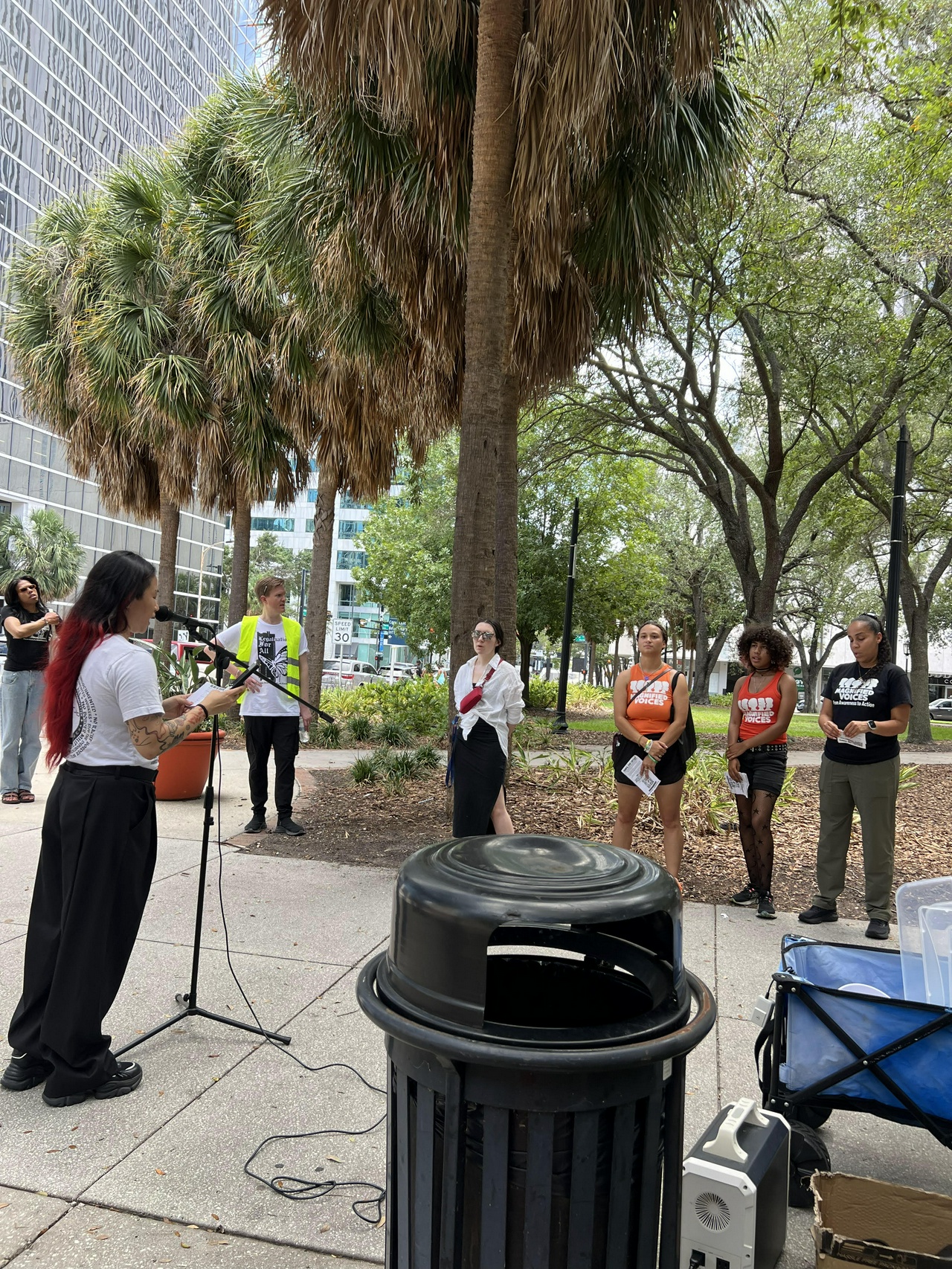 Tampa stands in solidarity with immigrant detainees