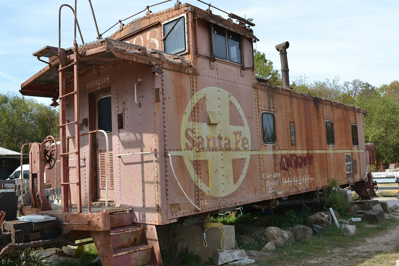 AT&SF 999208. Poteau, OK. 10/9/2021.