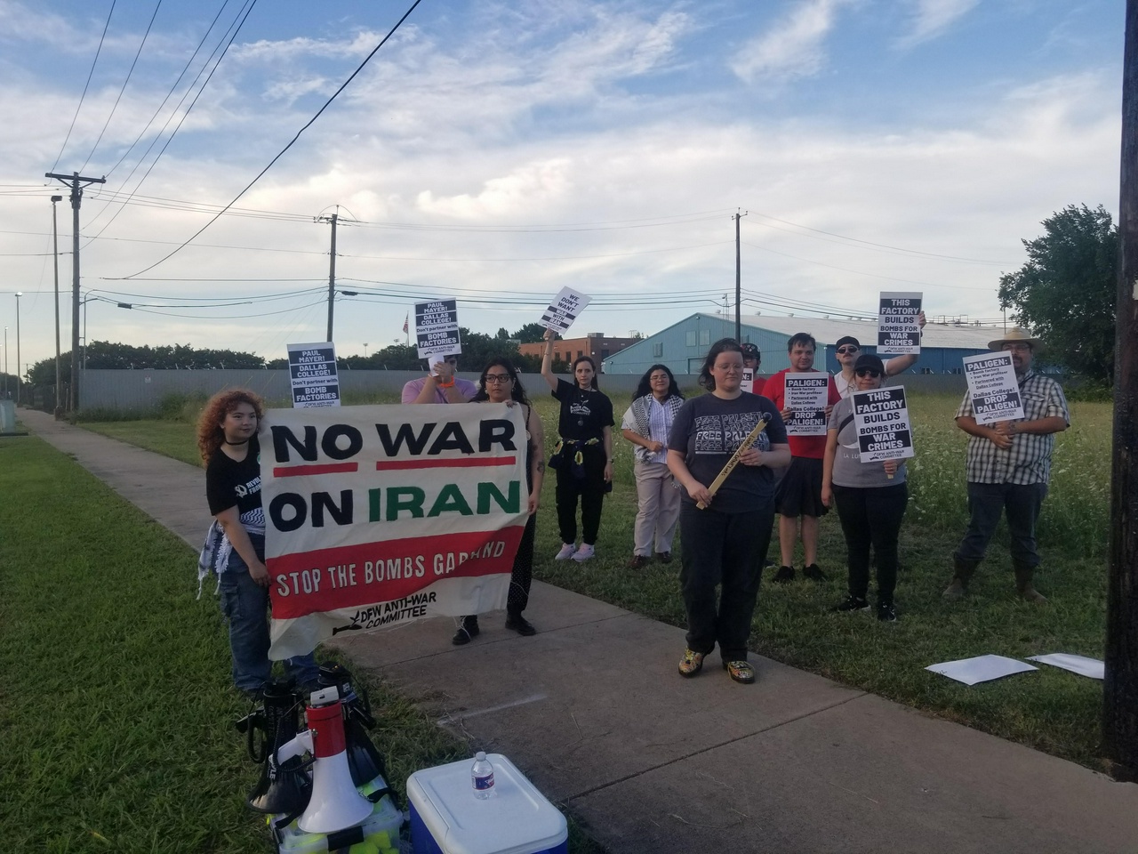 Texas protest against the war on Iran. | Fight Back! News Texas protest against the war on Iran.