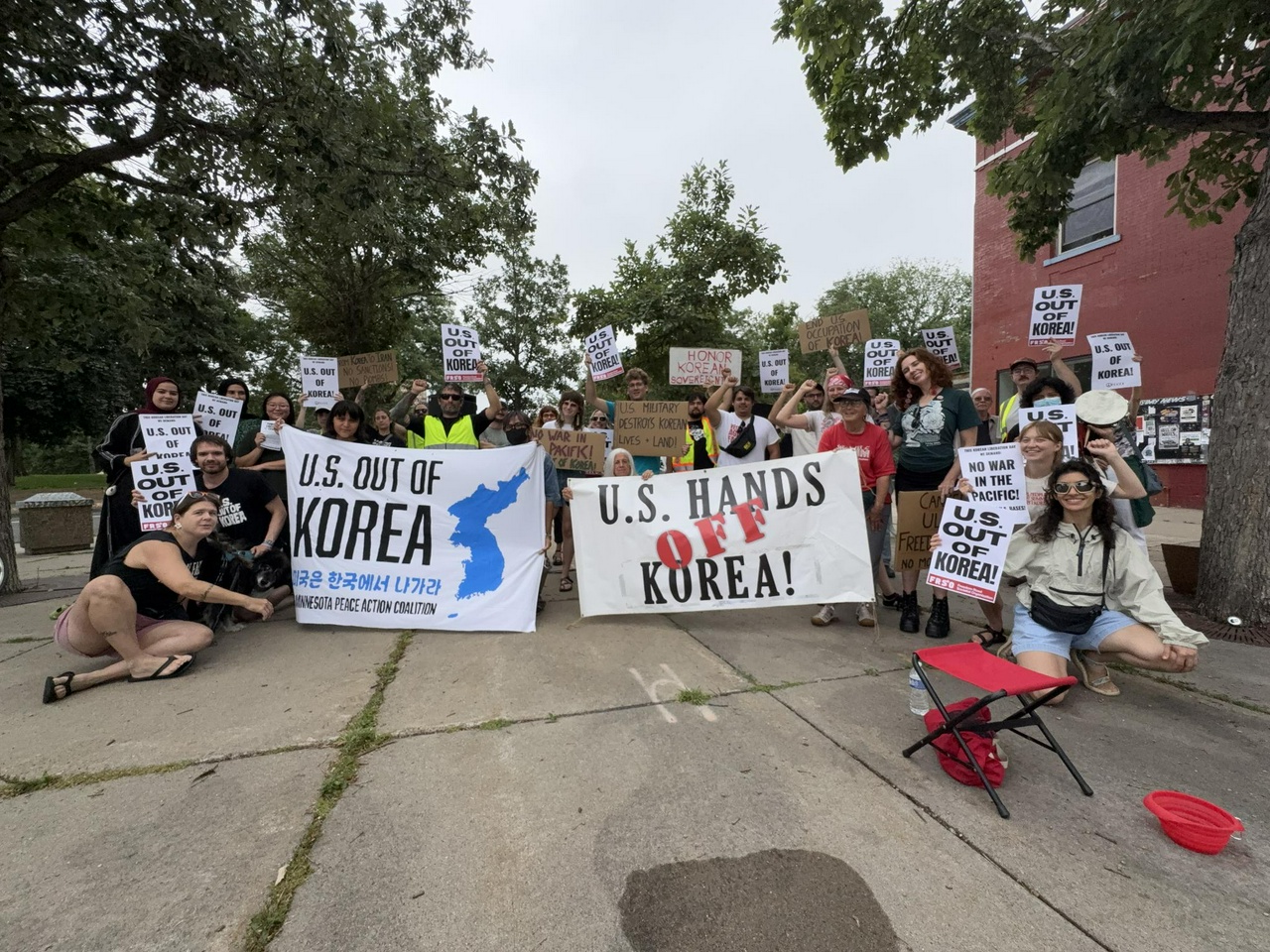 Minneapolis protest demands end to occupation of south Korea. | Amber Mathwig/Fight Back! News Minneapolis protest demands end to occupation of south Korea.