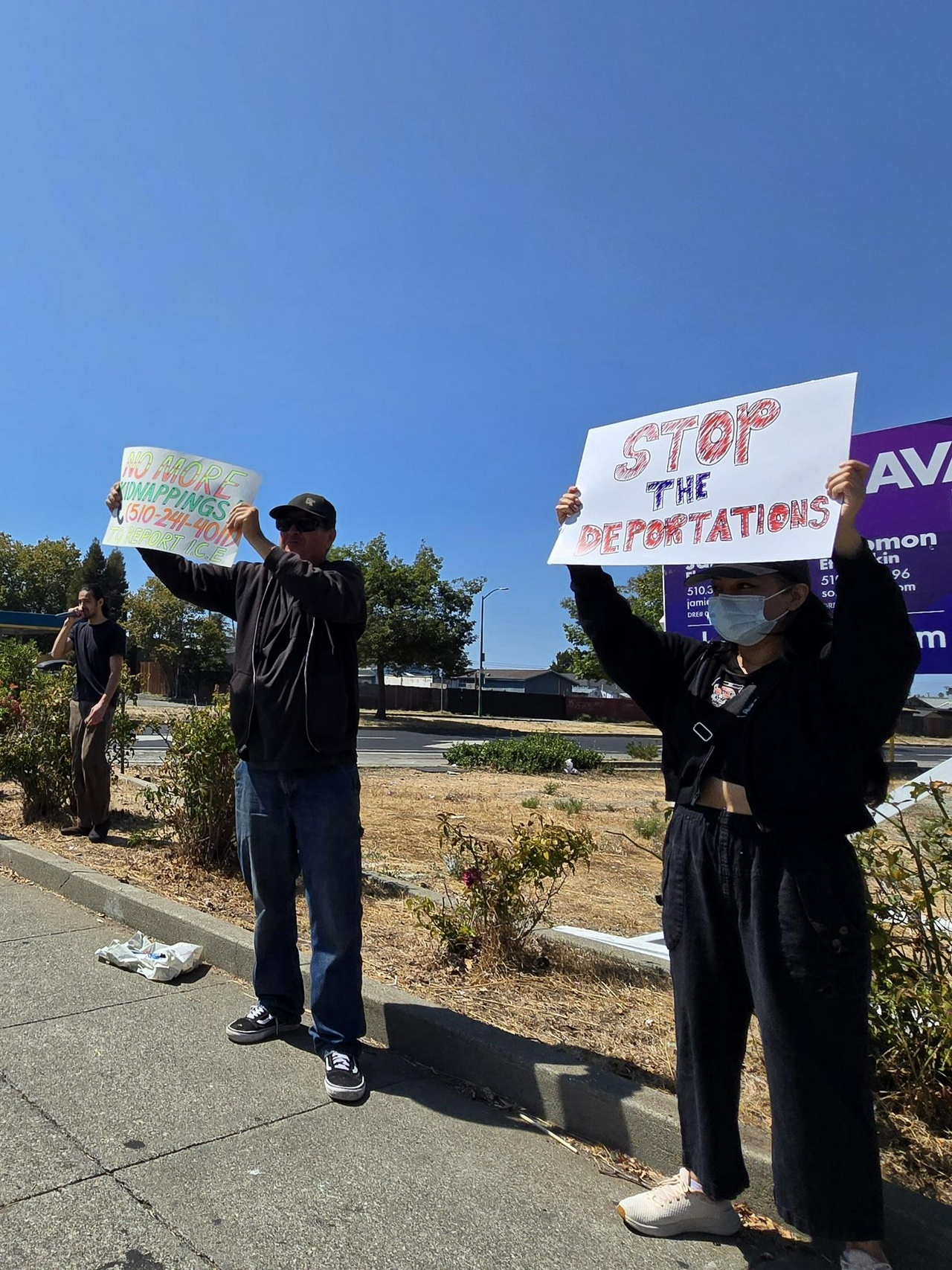 Oakland protest against ICE