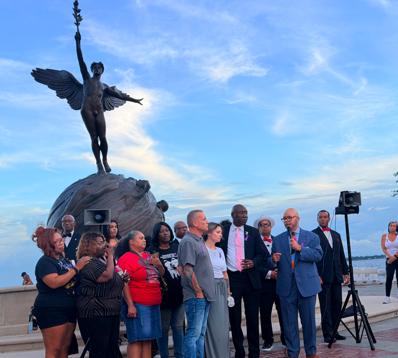 Family and friends of Asia Bennett gather to remember victims of police murder at Jacksonville Memorial Park.
