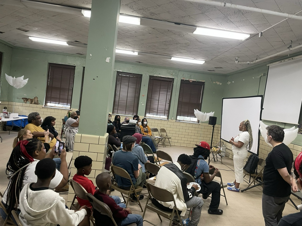 Atlanta event celebrates the life of Johnny Holloman. 