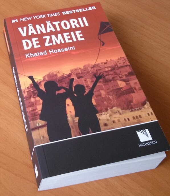 Coperta volumului Vânătorii de zmeie de Khaled Hosseini