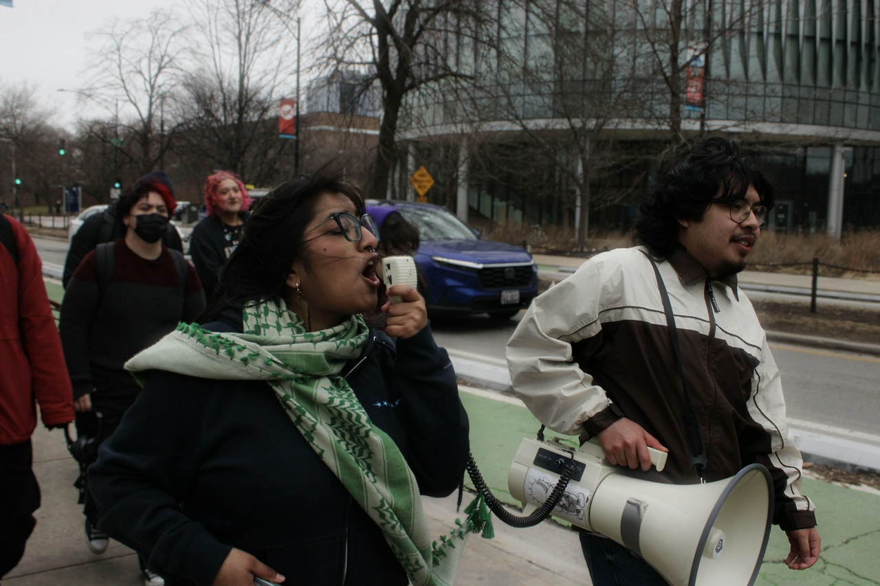UIC students demand sanctuary campus. | FightBack! News