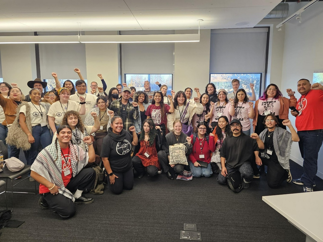 Activistas por los derechos de los inmigrantes en la conferencia de la Alianza Nacional Contra la Represión Racista y Política.