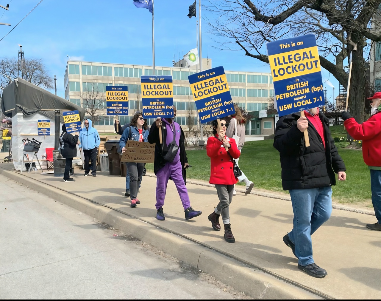 Locked-out Steelworkers on the picket line.