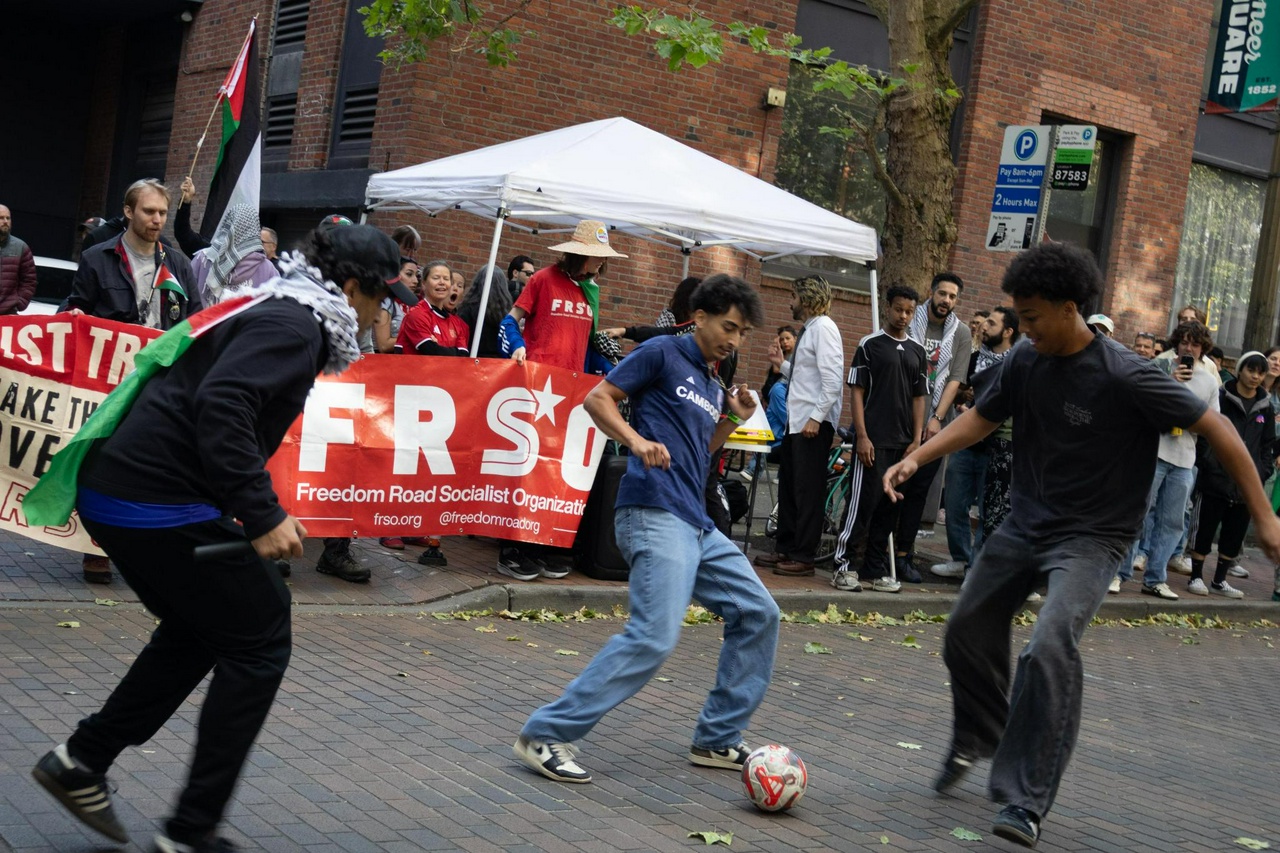 Anti-war ‘People’s Football Game’ held outside Seattle FIFA World Cup