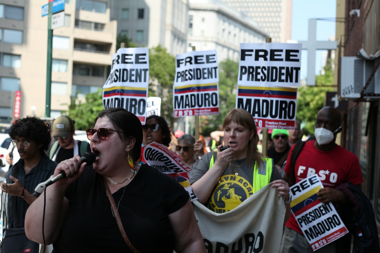 NYC protest demands the release of President Maduro and First Lady Flores. | Fight Back! News