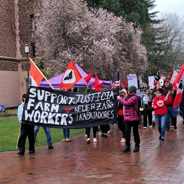 Students march in support of farmworkers.