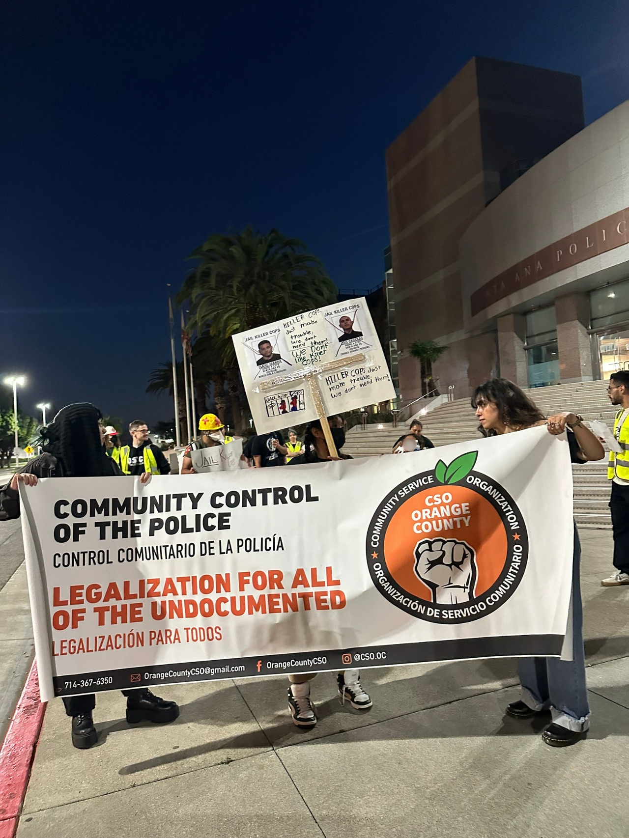 Santa Ana, California protest demands jail killer cops. | FightBack! News