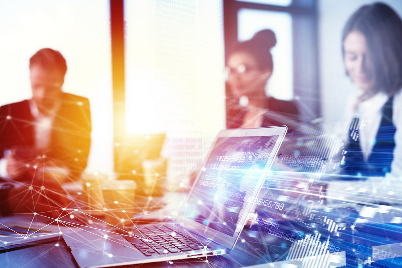 Personal Firewalls and the Fight Against Groupthink