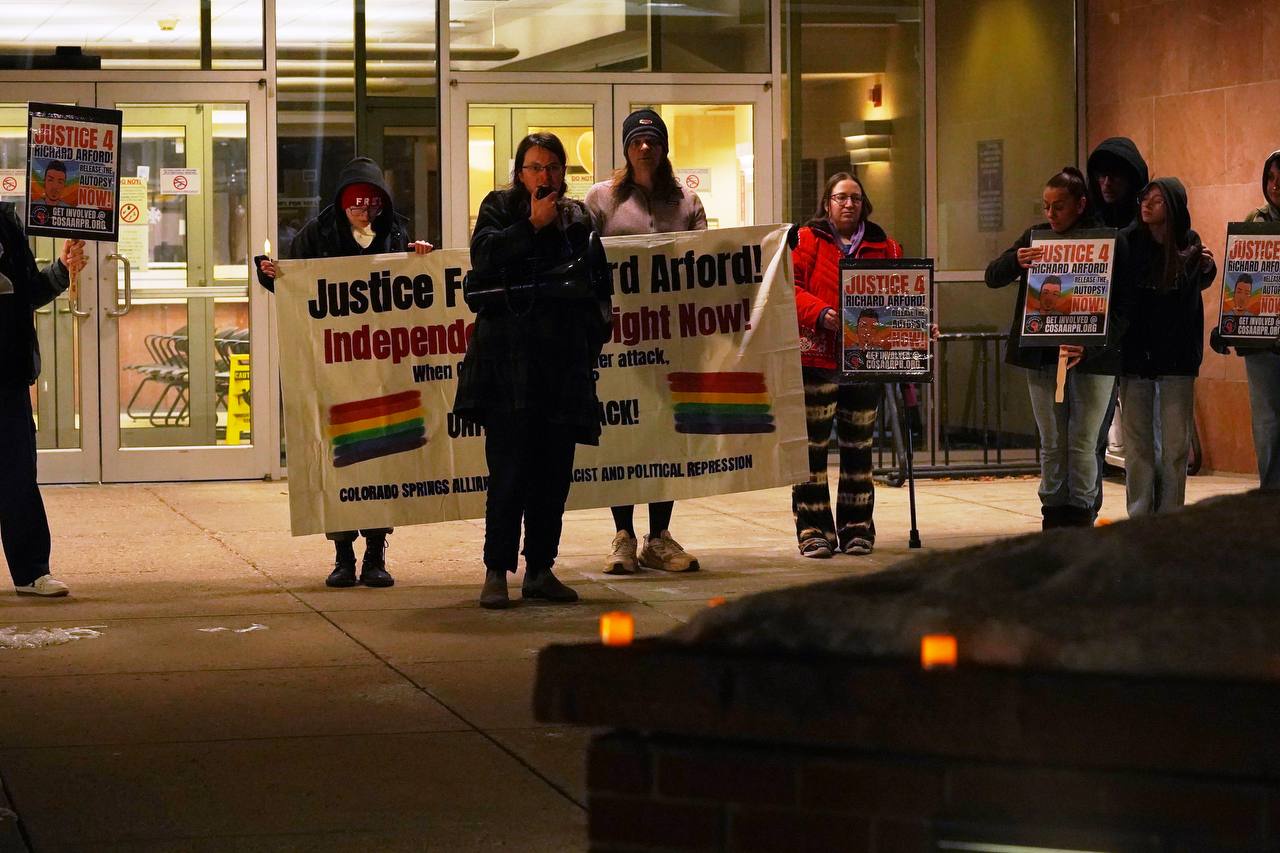 Colorado Springs vigil demands justice for Richard Arford. | Fight Back! News Colorado Springs vigil demands justice for Richard Arford.