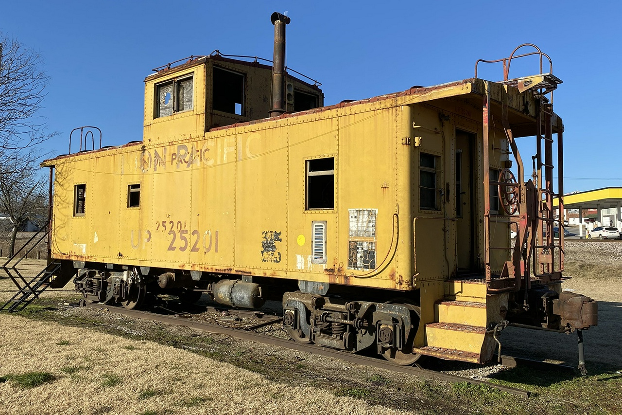 UP 25201. Henryetta, OK. 1/4/2021.
