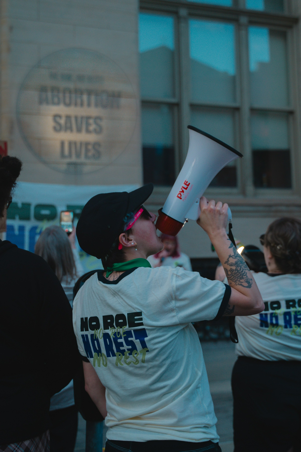 Milwaukee protest in defense of reproductive rights. | Fight Back! News