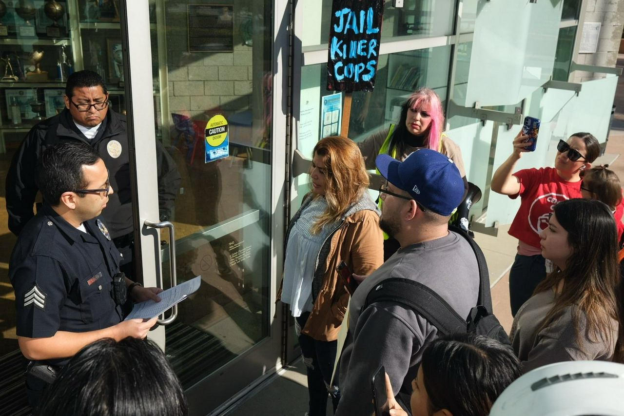 LA protest demands justice for Jeremy Flores. | Luis Sifuentes/Fight Back! News LA protest demands justice for Jeremy Flores.