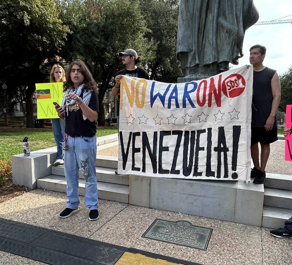 Texas students speak out against Trump’s attacks on Venezuela