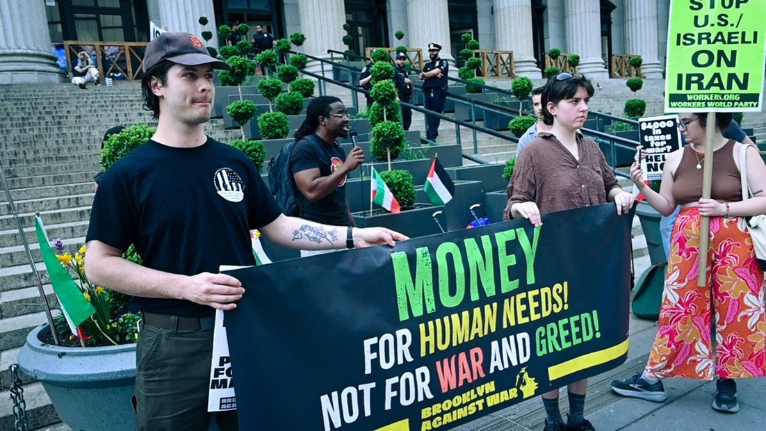 New Yorkers protest U.S. wars on Tax Day