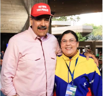 Worker - President Nicolas Maduro and Maria Griman, spokeswoman of the National Commission of Council of Productive Workers. | Central Bolivariana Socialista de Trabajadores \[CBST\]