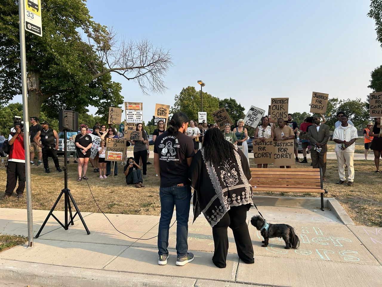 Milwaukee holds vigil for Corey Ruiz and victims of police crimes