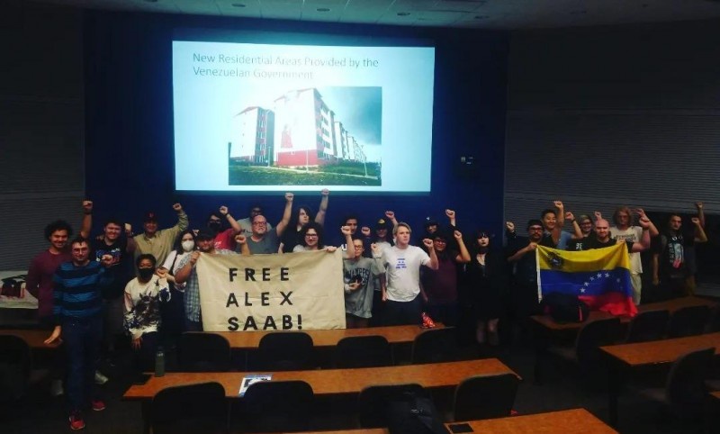 Texas students stand in solidarity with Venezuela.