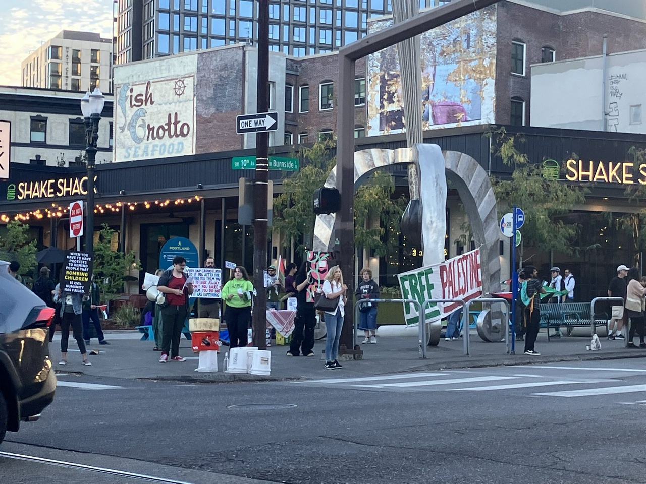 Portland protest against Netanyahu UN visit.