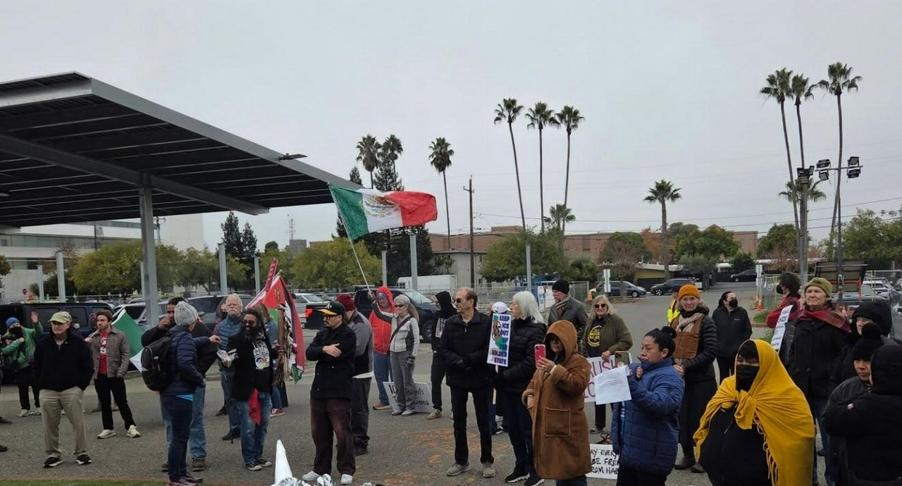 Rally demands sheriff end collaboration with ICE. | Fight Back! News Rally demands sheriff end collaboration with ICE.