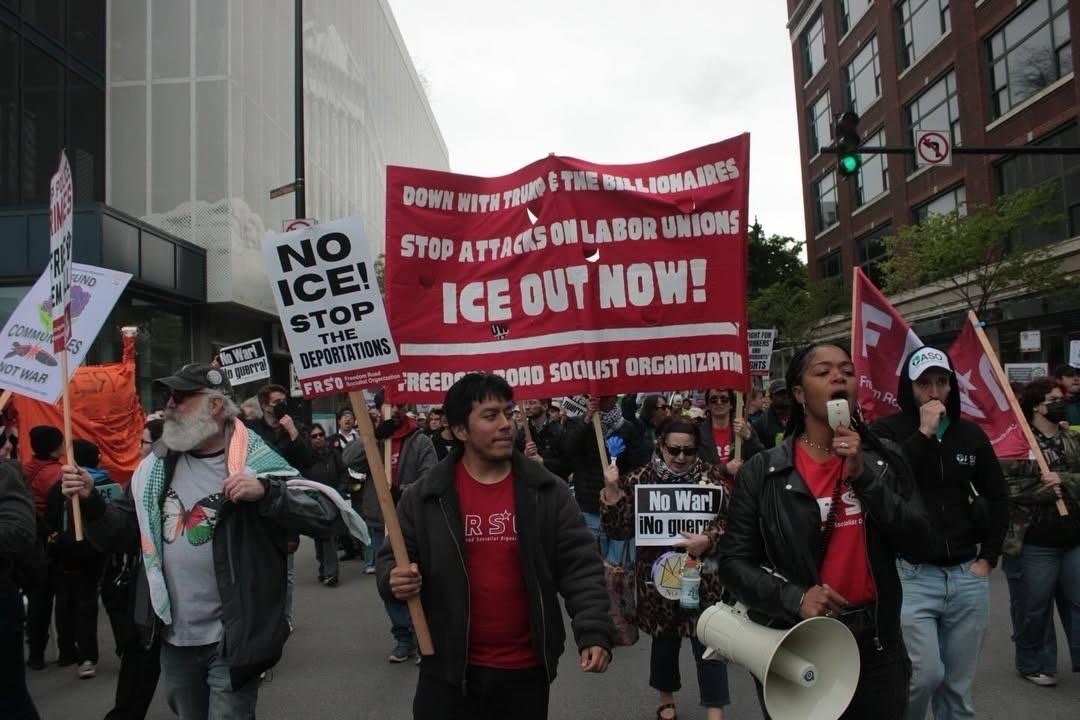 Immigrant rights movement puts 8000 in Chicago streets for May Day
