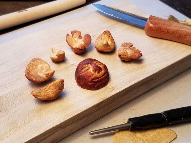 Avocado-pit birds