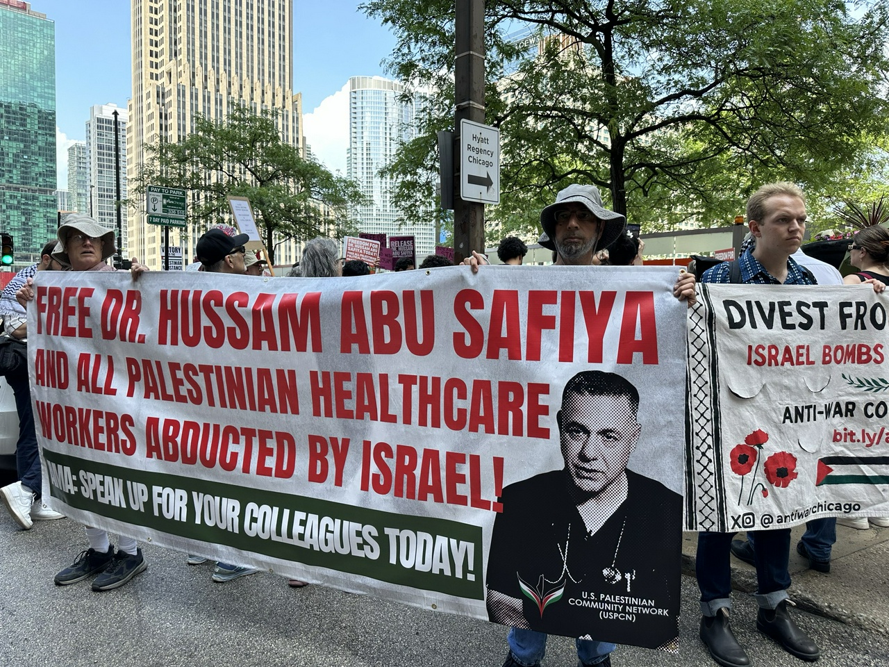 Chicago protest demands freedom for Dr. Hussam Abu Safiya.