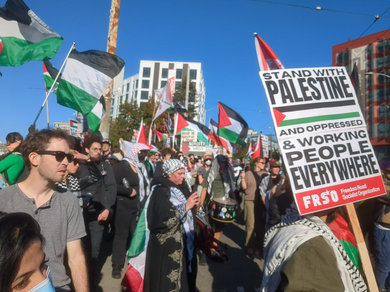 Protesters in Seattle express solidarity with Palestinian resistance. | Fight Back! News