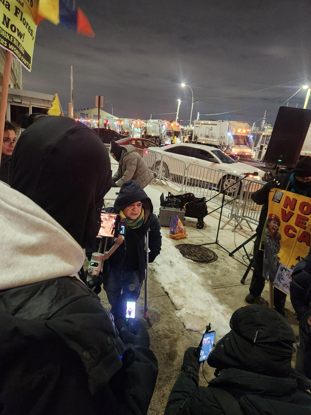 Protest at Metropolitan Detention Center demanding the release of President Maduro and First Lady Flores.